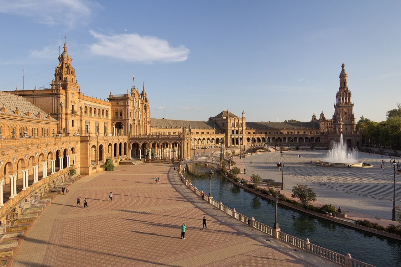 Language travel in Spain — Plaza de España, Seville